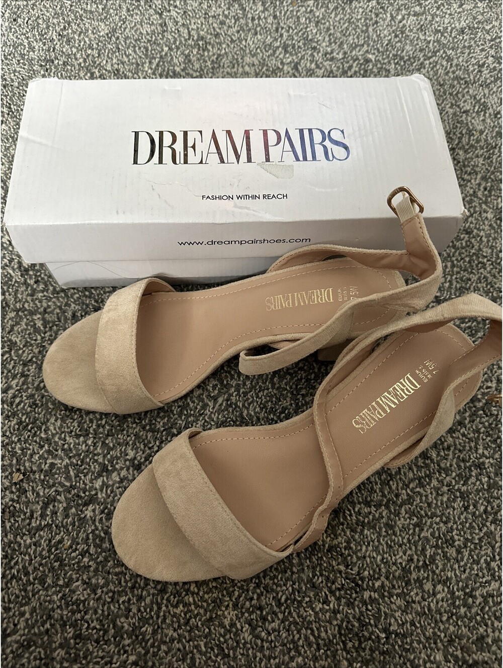 Dream Paris Blush Pink Short Heels 7.5W Open Toe New